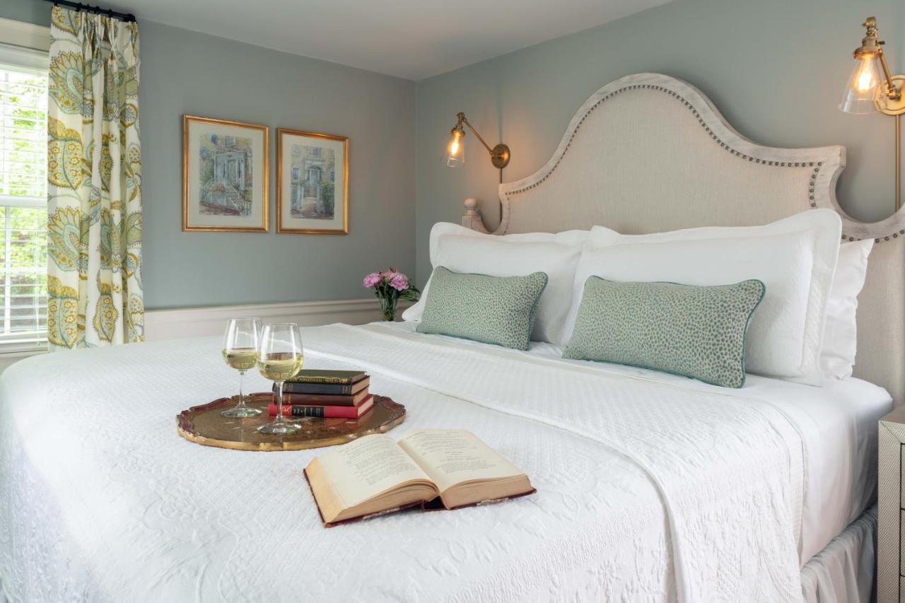 The Inn At Yarmouth Port Экстерьер фото